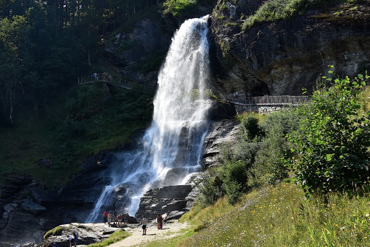 Steinsdalsfossen